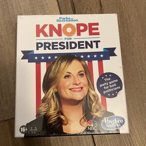 New Hasbro Gaming Knope for President Party Card Game Parks and Recreation